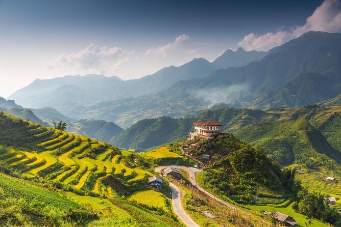 1-day Authentik trek & Panorama valley views - Starting near Sapa and entering Muong Hoa Valley