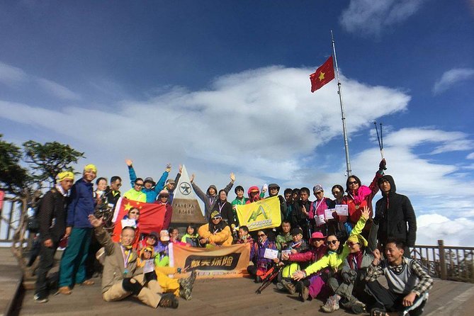 1 day Fansipan Trekking - Guides and the personal side of the climb