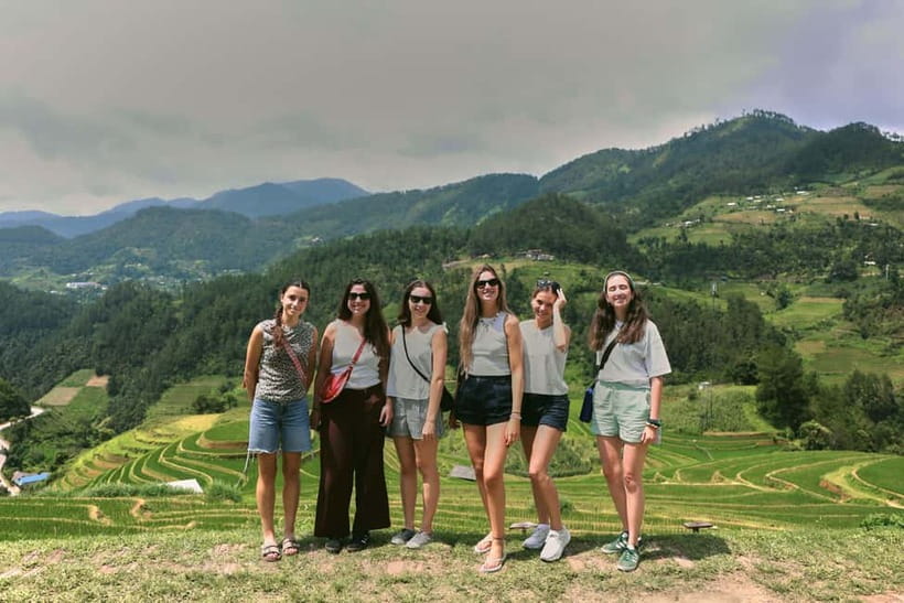 1-Day Sapa Long Trek - Rice Field Terrace, Ethnic Culture - Clothing, indigo, and the craft stop