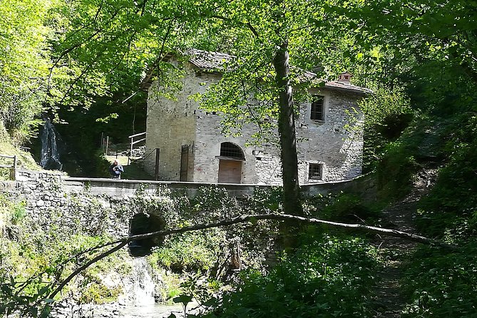 1 Day Trekking - Il Sentiero del Viandante: BELLANO. VARENNA - Finishing in Varenna