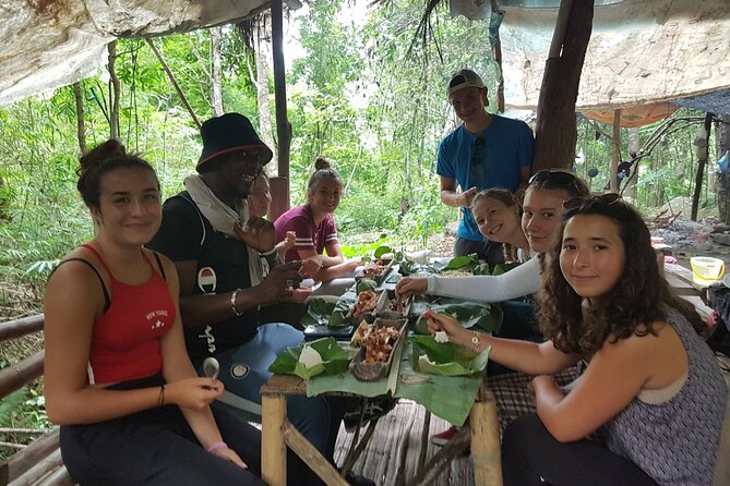 1 Day Trekking in Chiang Mai - Meeting people in a local hilltribe village