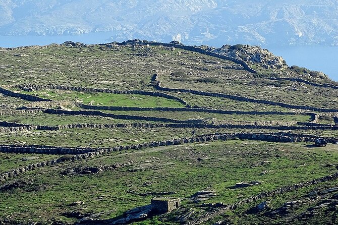 10-Day Inn-to-Inn Self-Guided Trekking Holiday Andros Trail - Cyclades - Day 7: Pythara ravine and the remote village of Apoikia