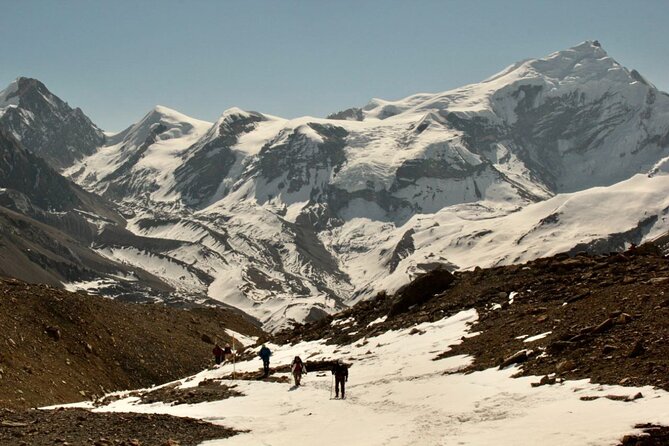 14 Days Annapurna Circuit Trek - Yak Kharka and Thorong Phedi mark the serious section