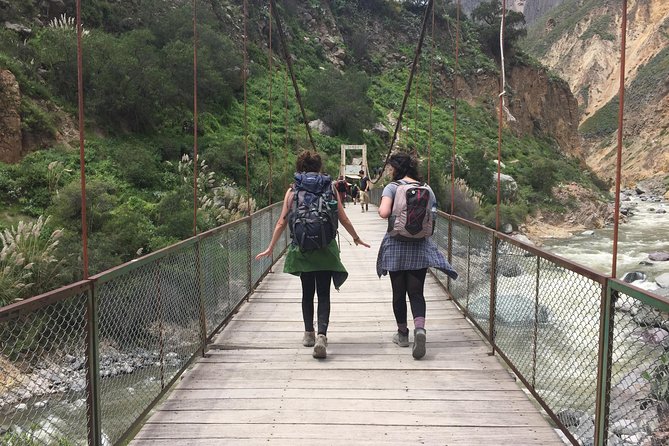 2 Day 1 Night Trek / Colca Canyon - Chivay hot springs and the road back