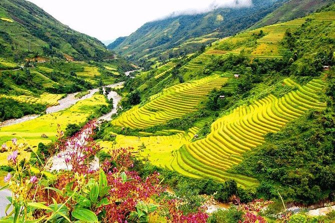 2-Day Amazing Sapa Trek With Sleeper Train From Hanoi - Overnight At Hotel - Arriving in Lao Cai before sunrise