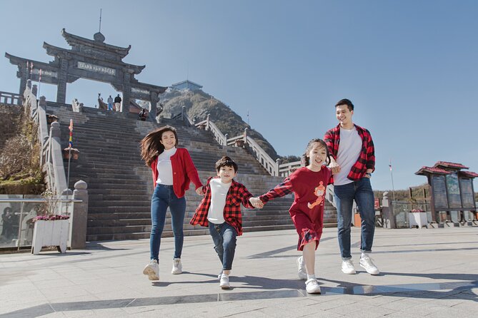 2-day Sapa Trekking & Fansipan Cable Car & Bus from Hanoi - Fansipan by cable car and monorail