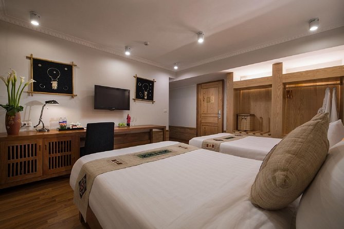 2-Day Sapa Trekking Tour from Hanoi by Luxury Limousine - What to pack for Sapa