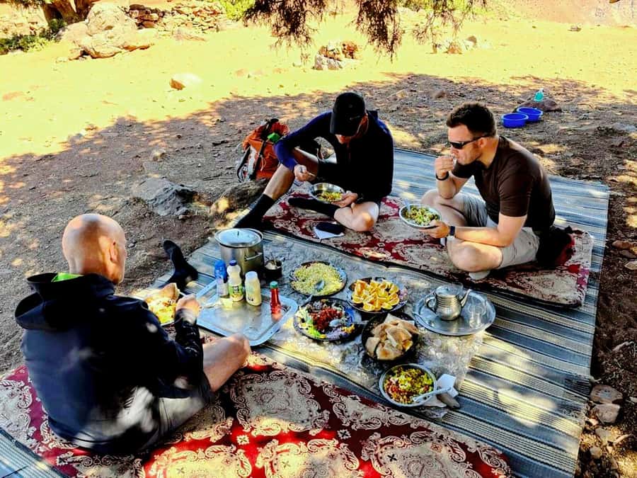 2-Day Trek, Berber Villages, and Stay in Azzaden Valley - Practical planning for the trail