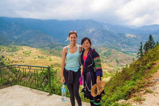 2 days 3 Nights Sapa Trekking Tour by Night Train from Hanoi - Choosing the Sapa hotel