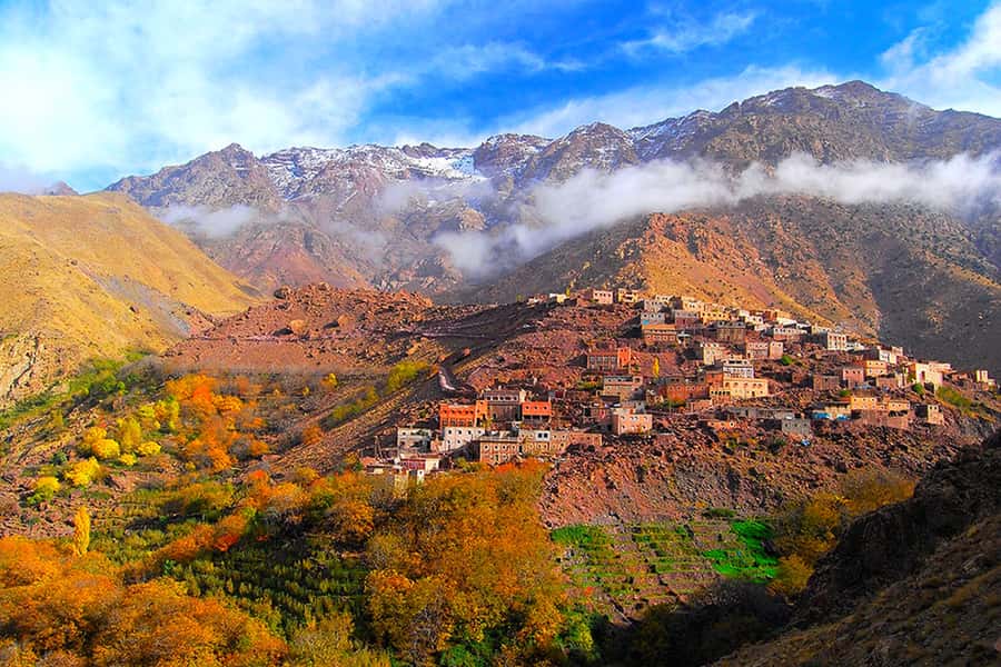 2 Days Desert Agafay and Atlas Mountains Trek From Marrakech - What Agafay Desert is really like