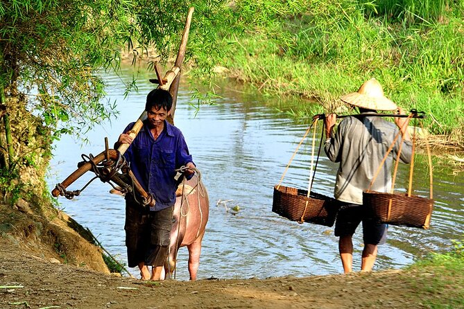 2 Days Pu Luong Offbeat Trekking Best for Mountain Lovers - Day one: Kho Muong Cave and Bang village