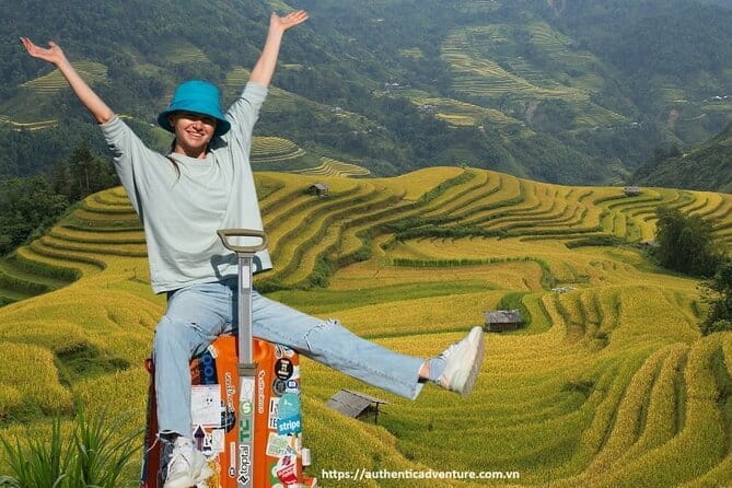2-Days Sapa Tour with Fansipan Cable Car Trekking Three Village - Ta Van, Muong Hoa Stream, and the evening bungalow