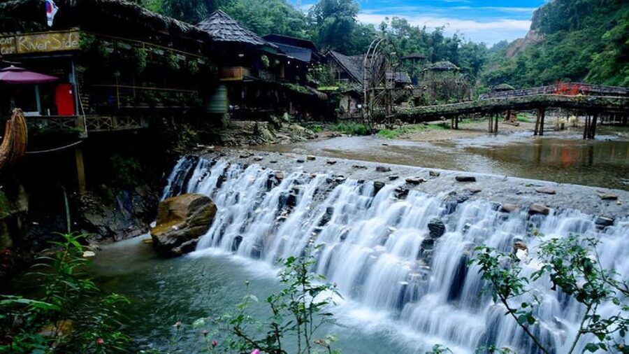 2 Night Lao Chai-Ta Van Homestay- Trekking & Fansipan Visit - How difficult is the trekking?