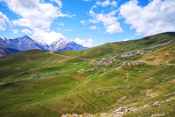 3-Day Hiking & Trekking Tour Remote Villages in Guba Azerbaijan - Day 1: From Baku to the steep trail above Grizdahna