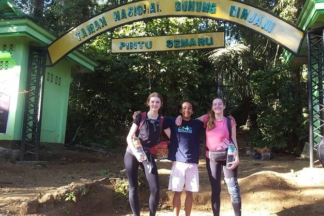 3 days 2 night trekking Rinjani to Summit and lake - Day 2: Summit sunrise, lake, hot spring, and Senaru rim