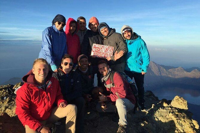 3 days 2 night trekking Rinjani to Summit and lake - Day 3: Senaru crater rim to the gate