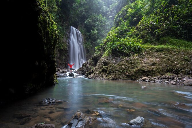 3-in-1 Monteverde Cloud Forest Waterfalls, Wild Trekking and Horseback Riding - Key things to know before you book