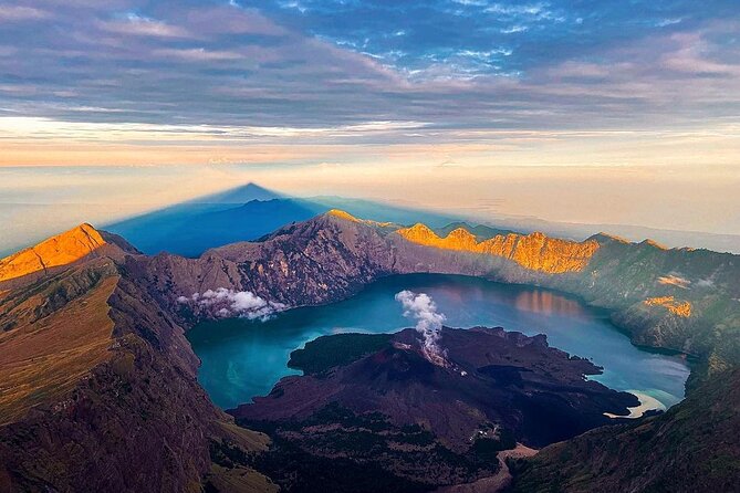 3D/2N Rinjani trekking summit,lake and hot springs. - Key points at a glance