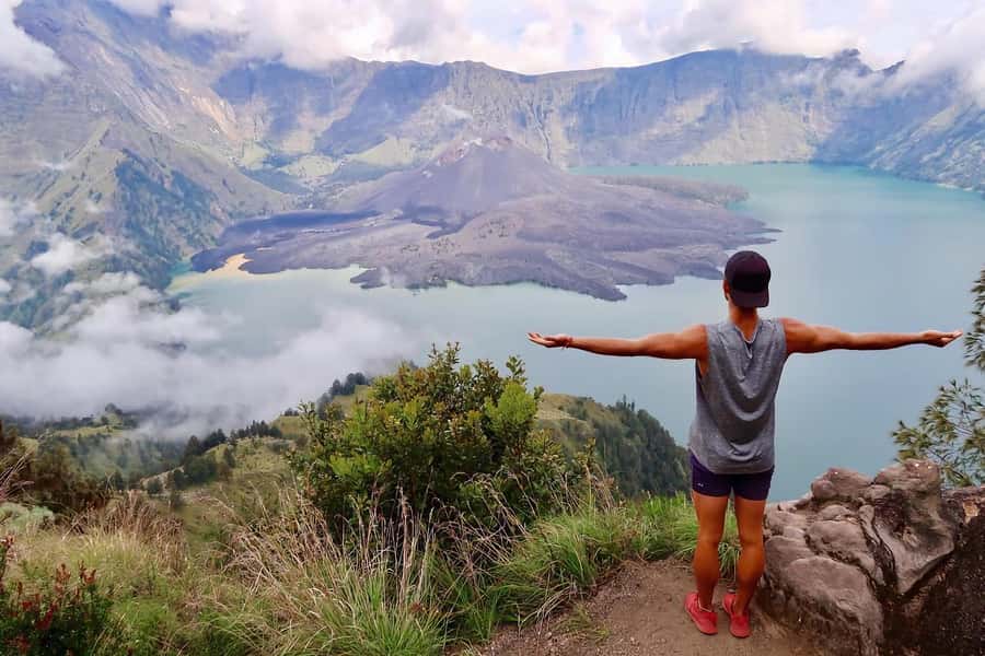 3d/2n trekking mount rinjani summit lake & hot springs - Key points to know before you book