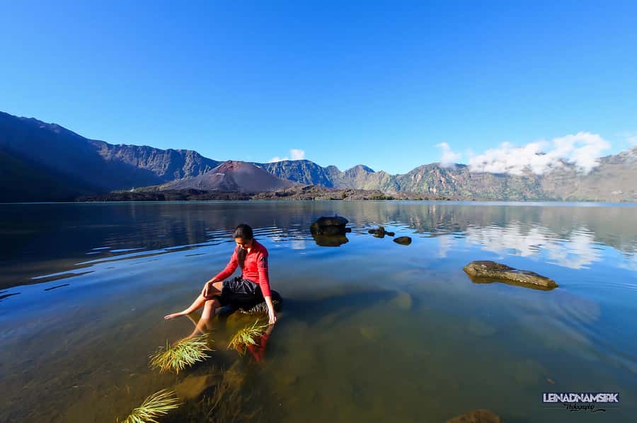 3d/2n trekking mount rinjani summit lake & hot springs - Day two: a 3 a.m. summit start