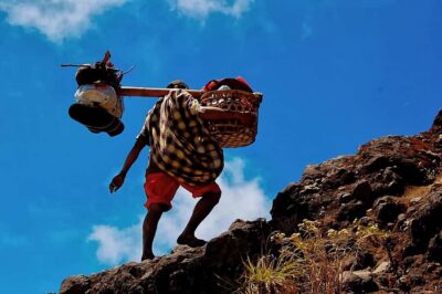 3d/2n trekking mount rinjani summit lake & hot springs