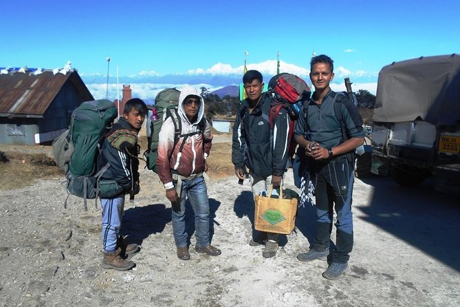 4-Day Sandakphu Private Trek with Accommodation - Food, equipment, and comfort on the trail
