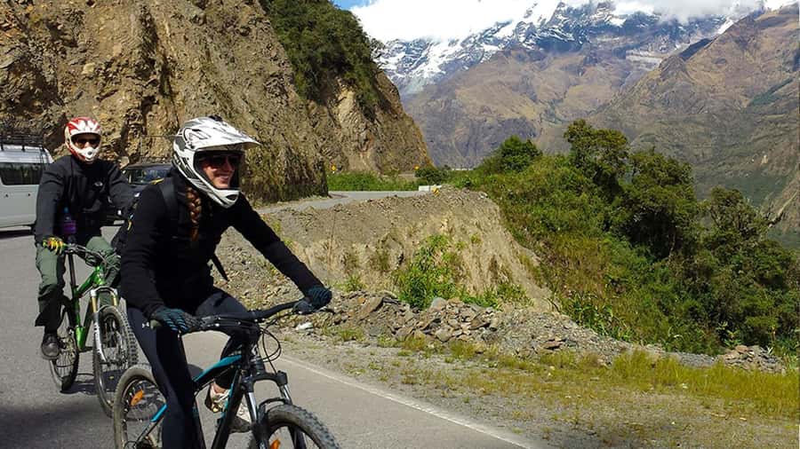 4 days/3 nights: Inka Jungle Trek to Machu Picchu - Day 3: Santa Teresa, the railway walk, and Aguas Calientes