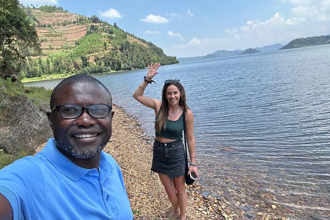 4 Days Gorilla Trekking, Lake Bunyonyi and Rwanda National Parks - Day 2: Golden monkeys among the bamboo