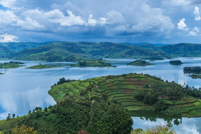 6 Days Uganda Gorilla, Chimps Trekking and Wildlife Safari - What the six-day Uganda route really involves
