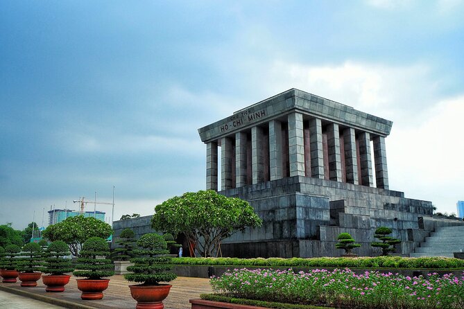 8-Days Hanoi, Sapa Trekking And Halong Bay Cruise - Halong Bay by boat, kayak, and sunset