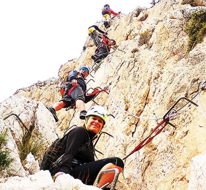 Alicante: Via Ferrata del Ponoig Guided Trek and Climb - The safety briefing and practice wall