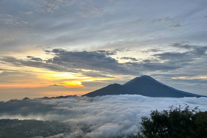 All inclusive Mount Batur Trekking with Hot Spring tour - Starting Mount Batur before dawn
