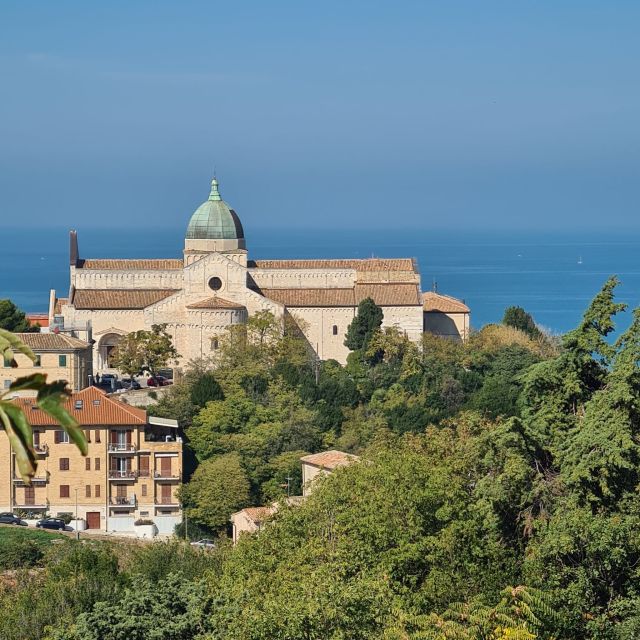 Ancona: Urban Trek Tour with Wine and Food Tasting - Cardeto Park, old walls, and the Jewish cemetery