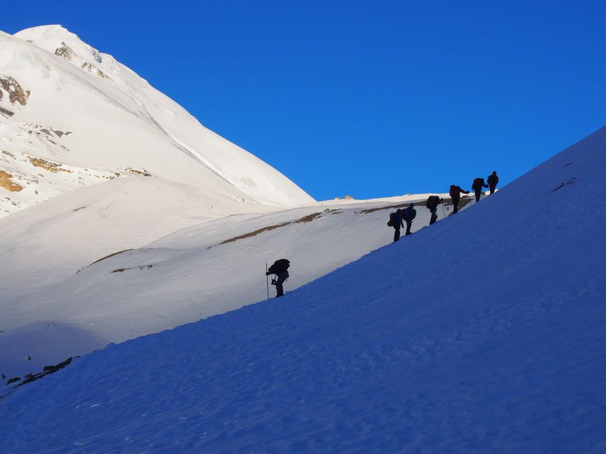 Annapurna Circuit Trekking 13 Days - Days 4 to 6: Pisang, Manang, and a needed rest day