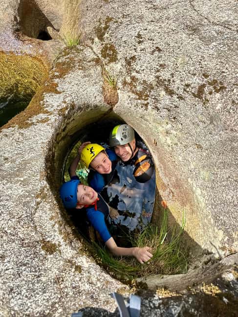 Arcos de Valdevez: River Trekking Tour with a Local Guide - The 10-minute van ride to the river