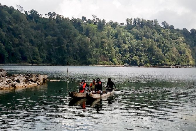 Bali Jungle Trekking and Lake Canoeing Tour - Wanagiri Peak sets the tone