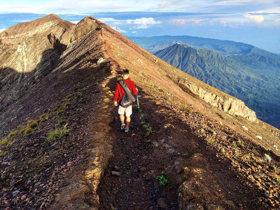 Bali: Mount Agung Sunrise Trekking Tour via Besakih Temple - Meeting at Besakih in the dark