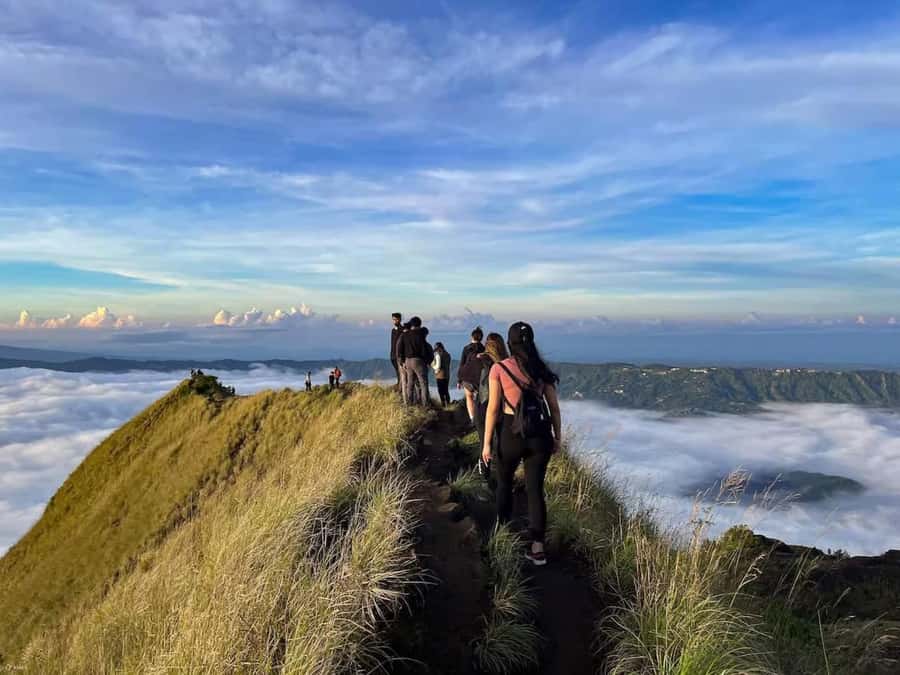 Bali: Mount Batur Sunrise Trek & Ubud Zip-Line Adventure - The pre-dawn start from Bali hotels