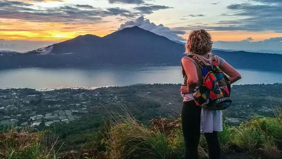 Bali: Mount Batur Sunrise Trek with A Female Guide - The two-hour climb through darkness