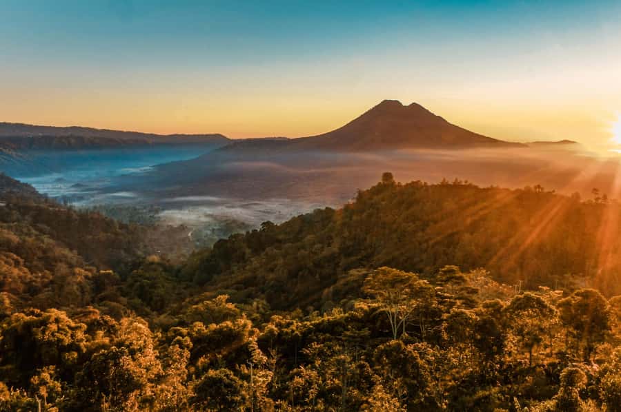 Bali: Mount Batur Sunrise Trek With Guide and Breakfast - Starting in the middle of the night