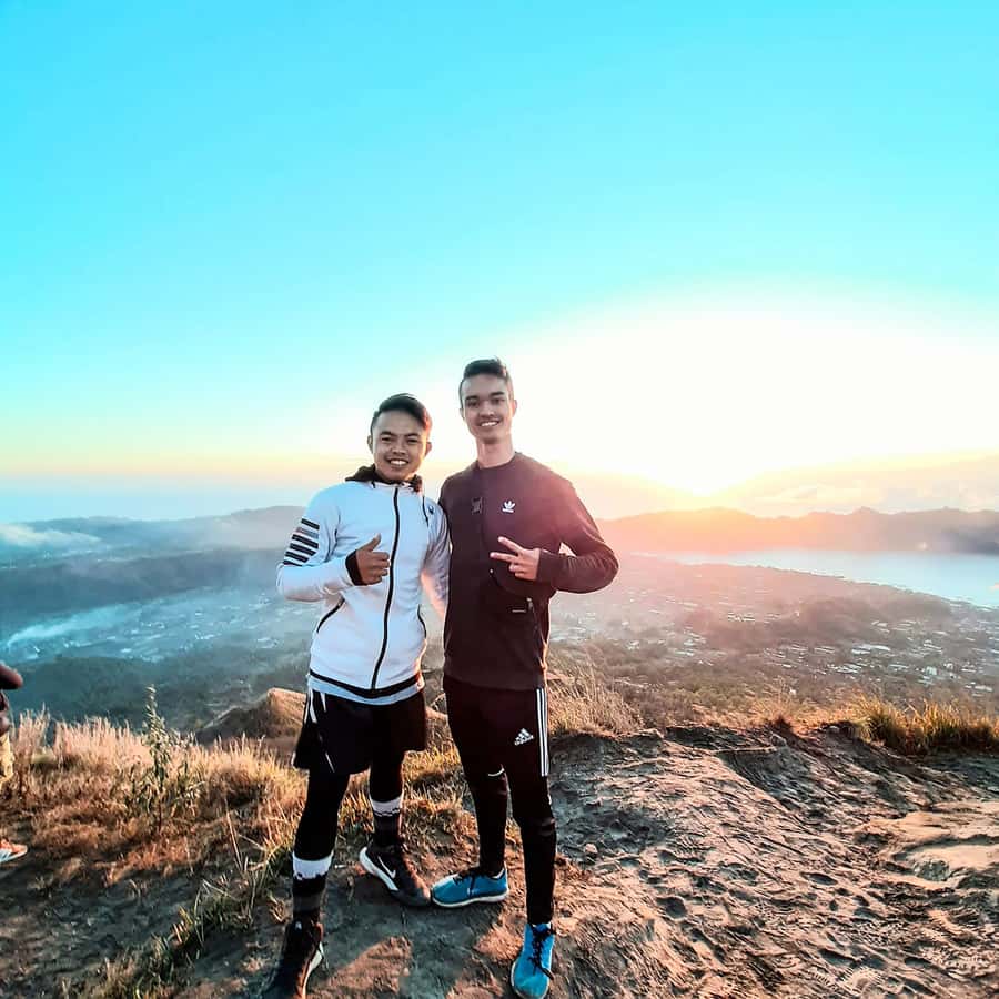 Bali: Mount Batur Sunrise Trek With Guide and Breakfast - Reaching the summit before sunrise