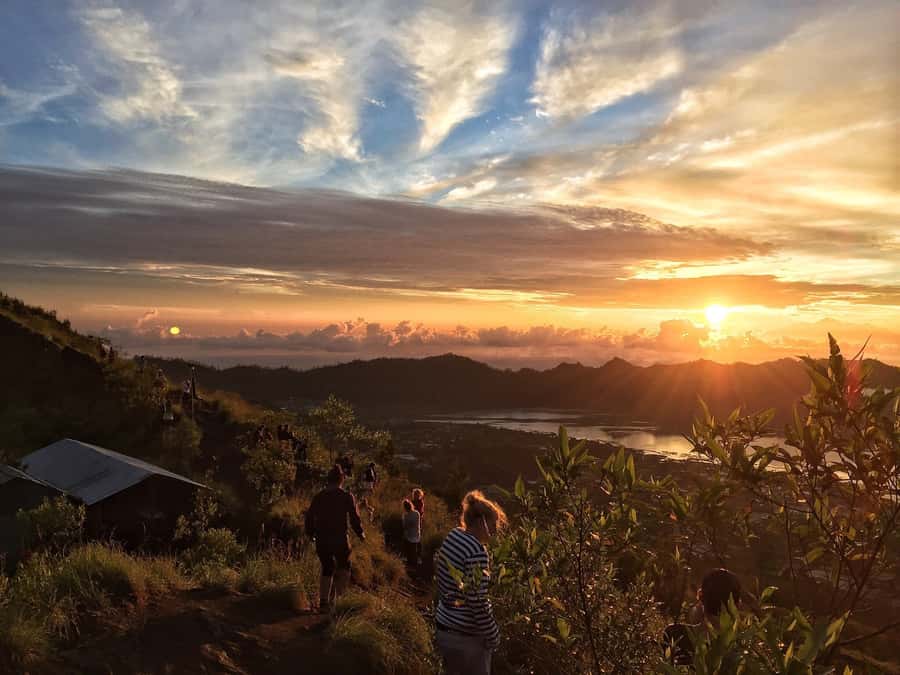 Bali: Mount Batur Sunset Trek with Picnic - The picnic is small, but it earns its place