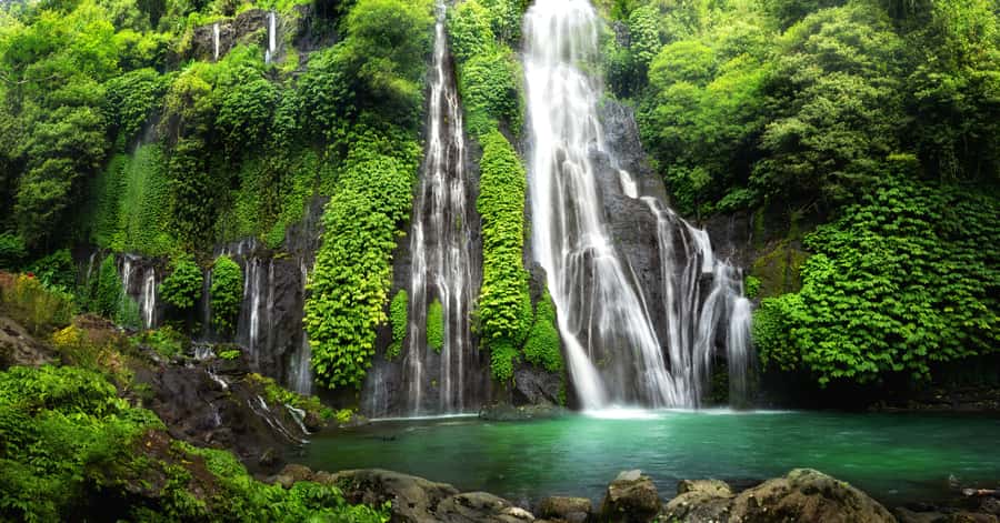Bali: Munduk Waterfalls Trek, Twin Lakes and Temple Tour - Lunch is worth adding for the local flavor