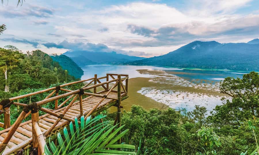 Bali: Twin Lakes, Handara Gates, and Forest Trekking Tour - Should you book the Twin Lakes tour?