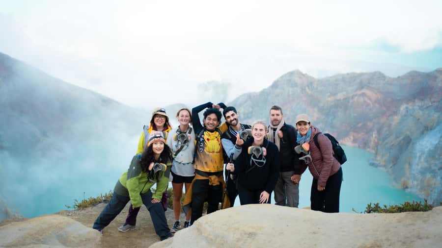Banyuwangi: Ijen Crater Bluefire and Sunrise Guided Trek - Pickup in Banyuwangi and the road to Ijen