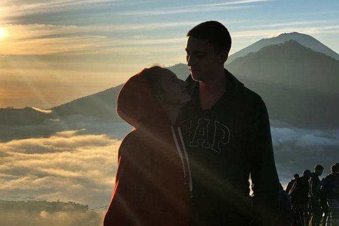 Batur Volcano Trekking - The descent and the volcanic hot springs