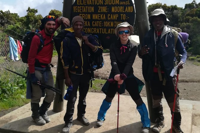 Best Kilimanjaro Adventure 7 days Machame route Trekking - Day four: Climbing the Great Barranco Wall