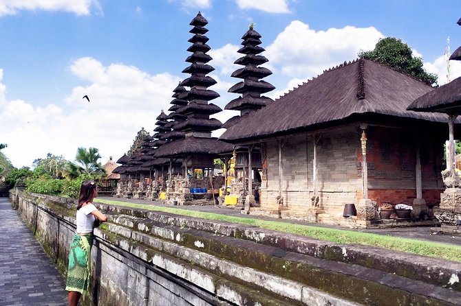 Best of Bali Water Temple and UNISCO Rice Terrace Trek - Taman Ayun Temple and its garden setting