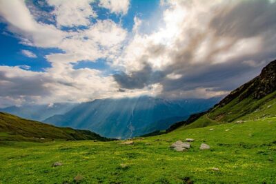 Bhrigu Lake and Alpine Meadow Trek