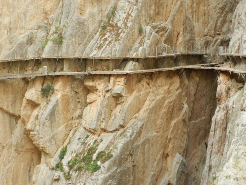Caminito del Rey: Trekking Tour with Hiking Guide - Safety rules that affect your packing